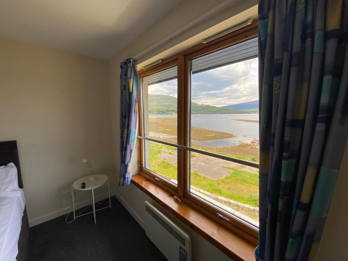 Waterfront Lodge - Accommodation Only Форт Уилям Екстериор снимка